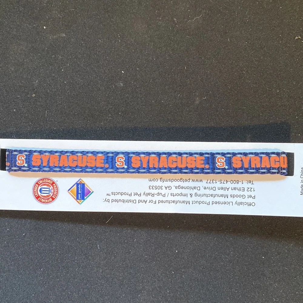 NEW - Syracuse Breakaway Cat Collar